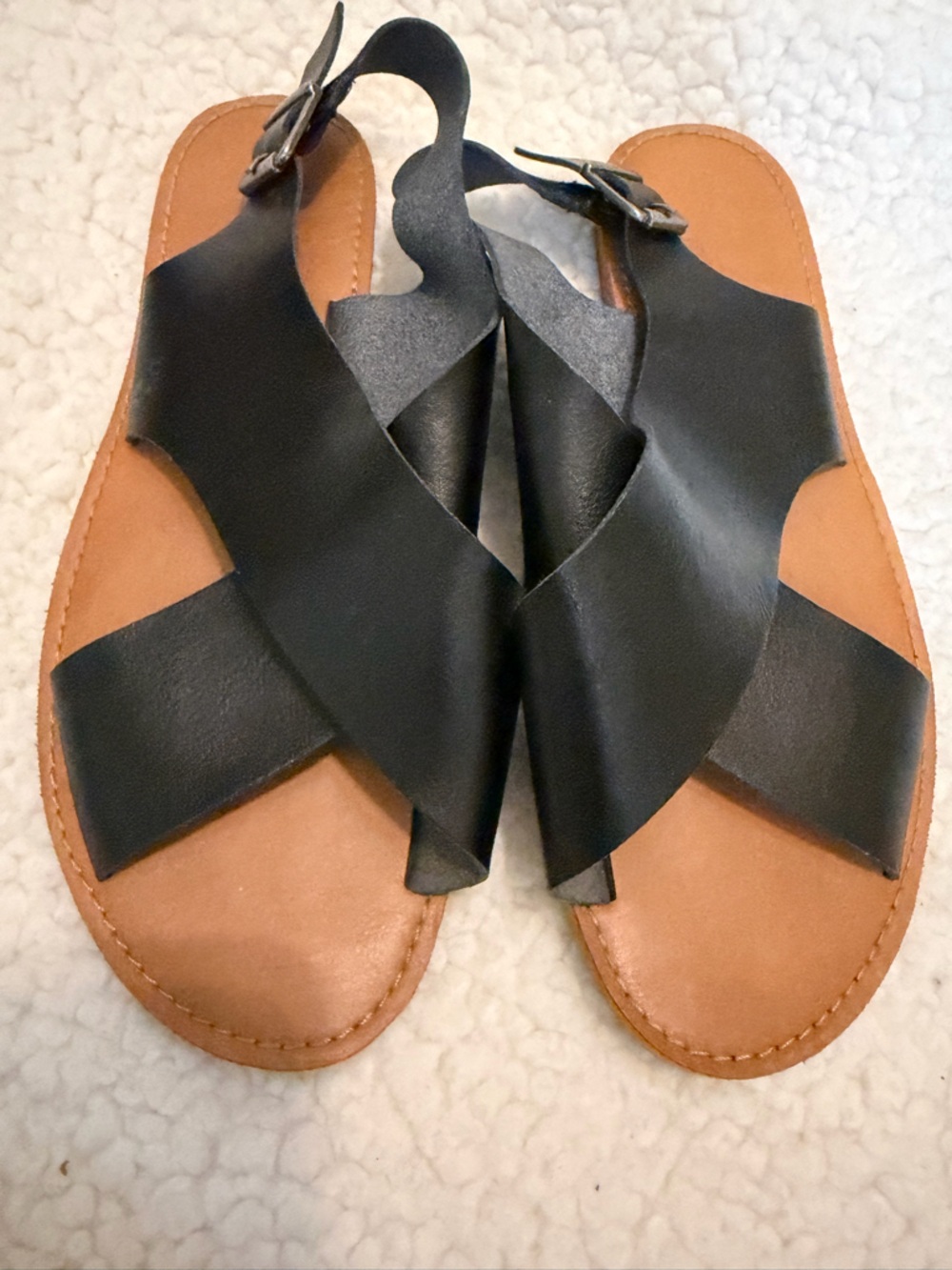 Universal Thread Black Sarina Crossband Sandals with Tan Footbed